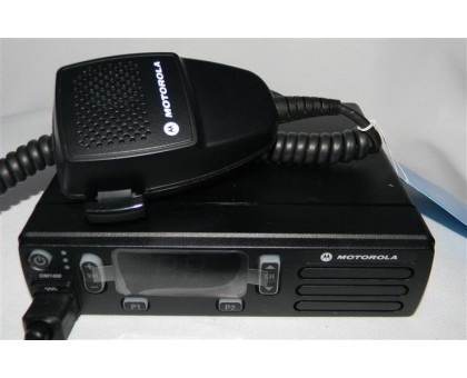 Motorola DM1400 (аналогова версія) радіостанція 136-174 МГц  або 403-470 МГц