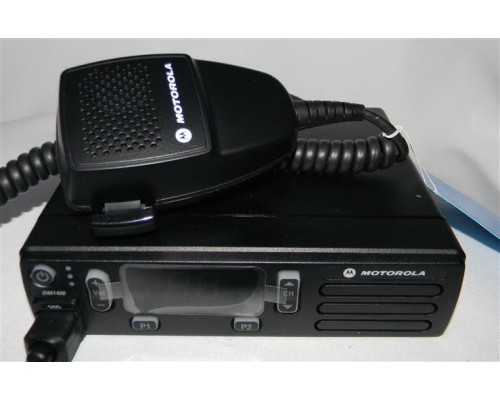 Motorola DM1400 (аналогова версія) радіостанція 136-174 МГц  або 403-470 МГц